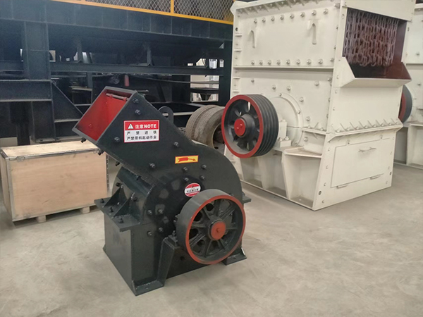 PC400*300錘式破碎機(jī)發(fā)貨云南麗江